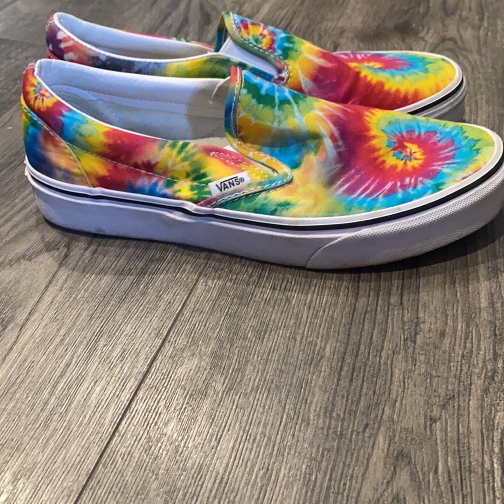 Vans - Picture 2 of 4